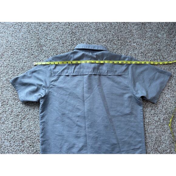 Mountain Hardwear, short sleeve, button down, shirt, size Medium, Performance - Picture 6 of 9